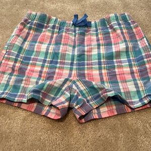 Girls Vineyard Vines shorts
